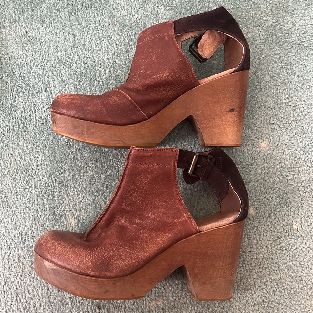Free People clogs - Picture 2 of 3